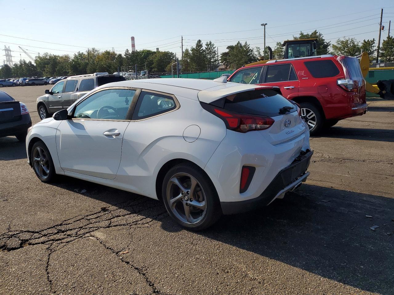 2019 Hyundai Veloster 2.0L - Фото 2