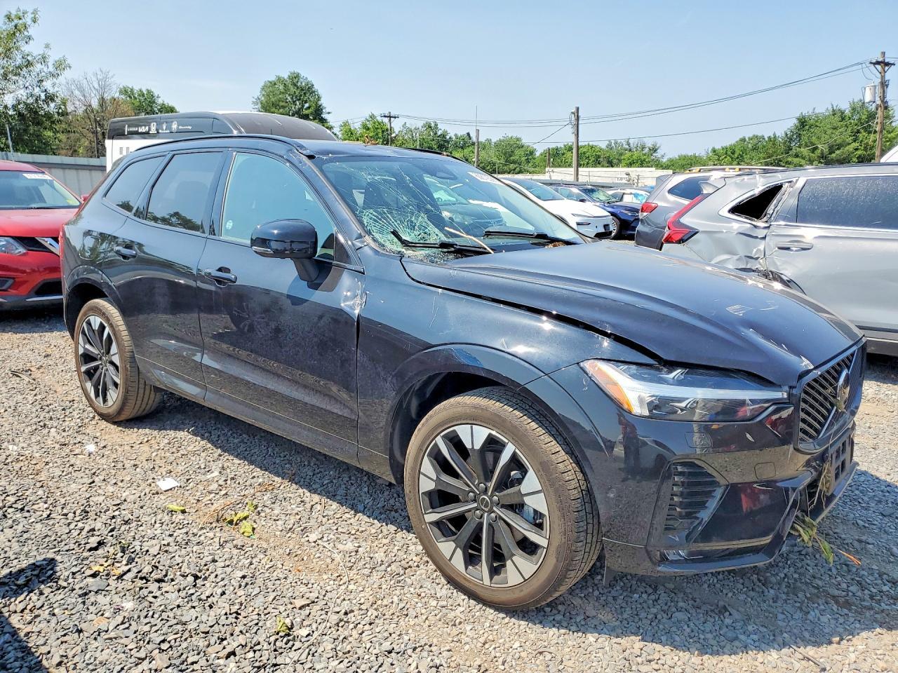 2026 Volvo Xc60 Plus - Image 4