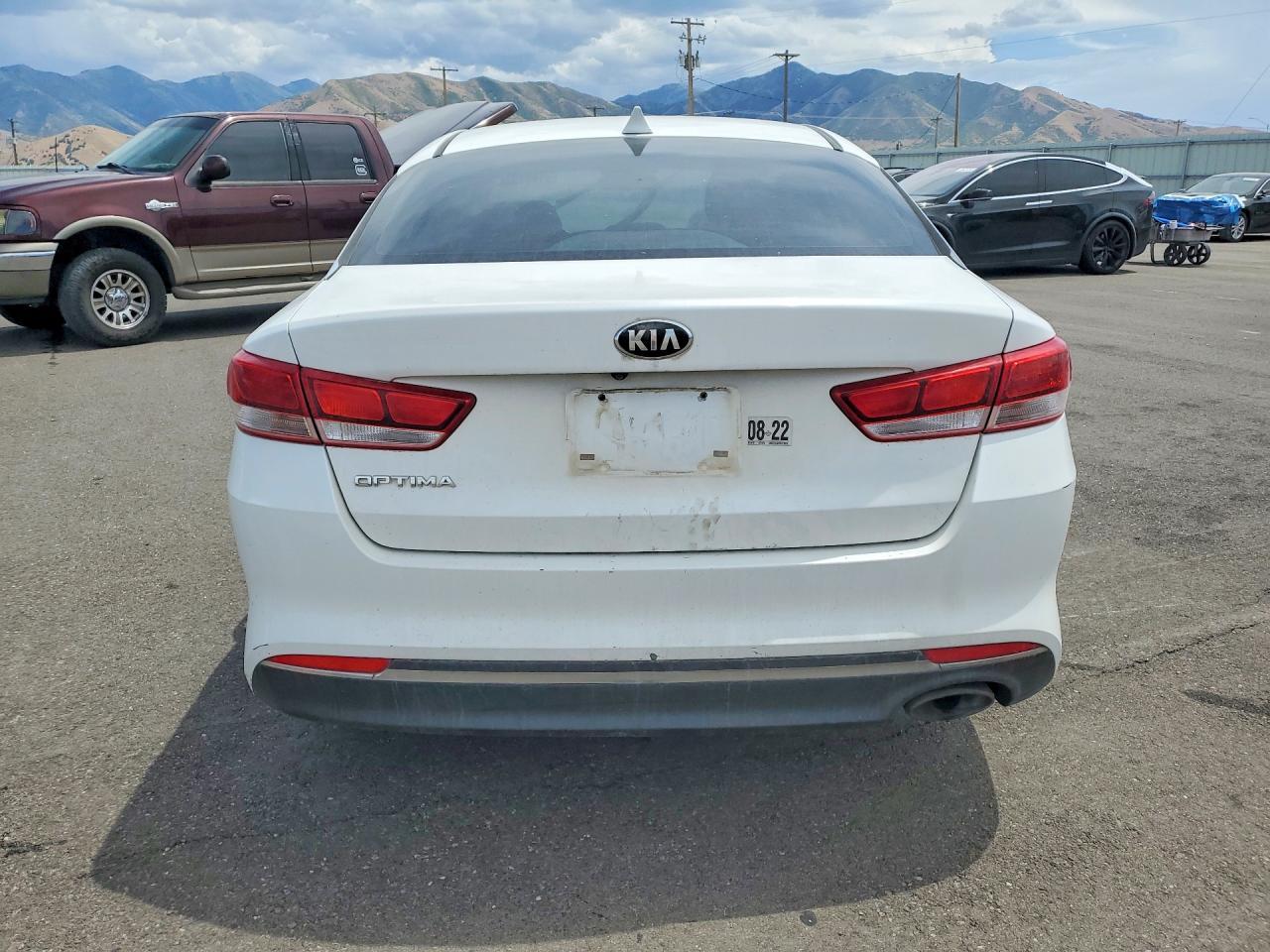 2017 Kia Optima Lx - Фото 6