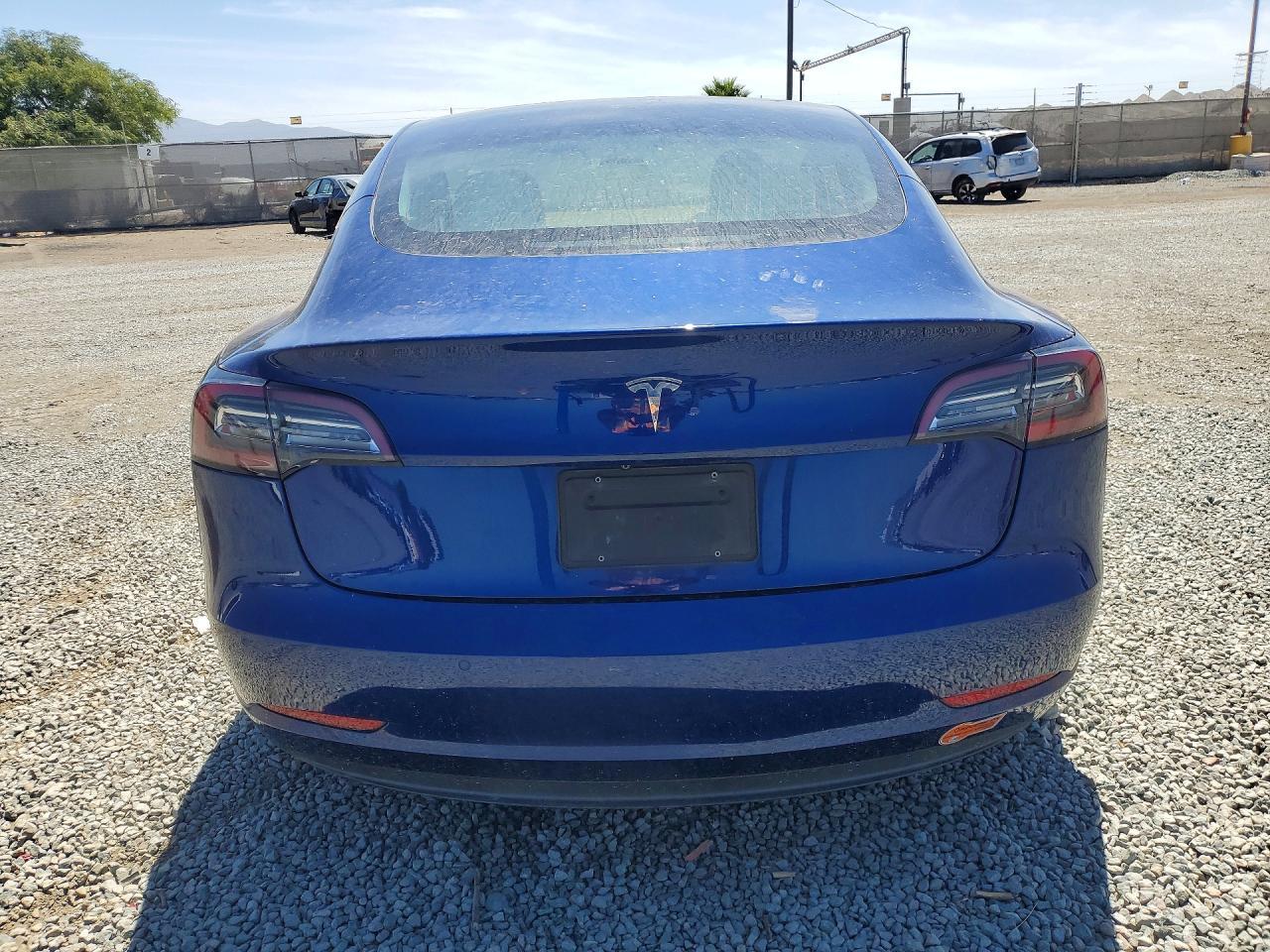 2020 Tesla Model 3 - Фото 6