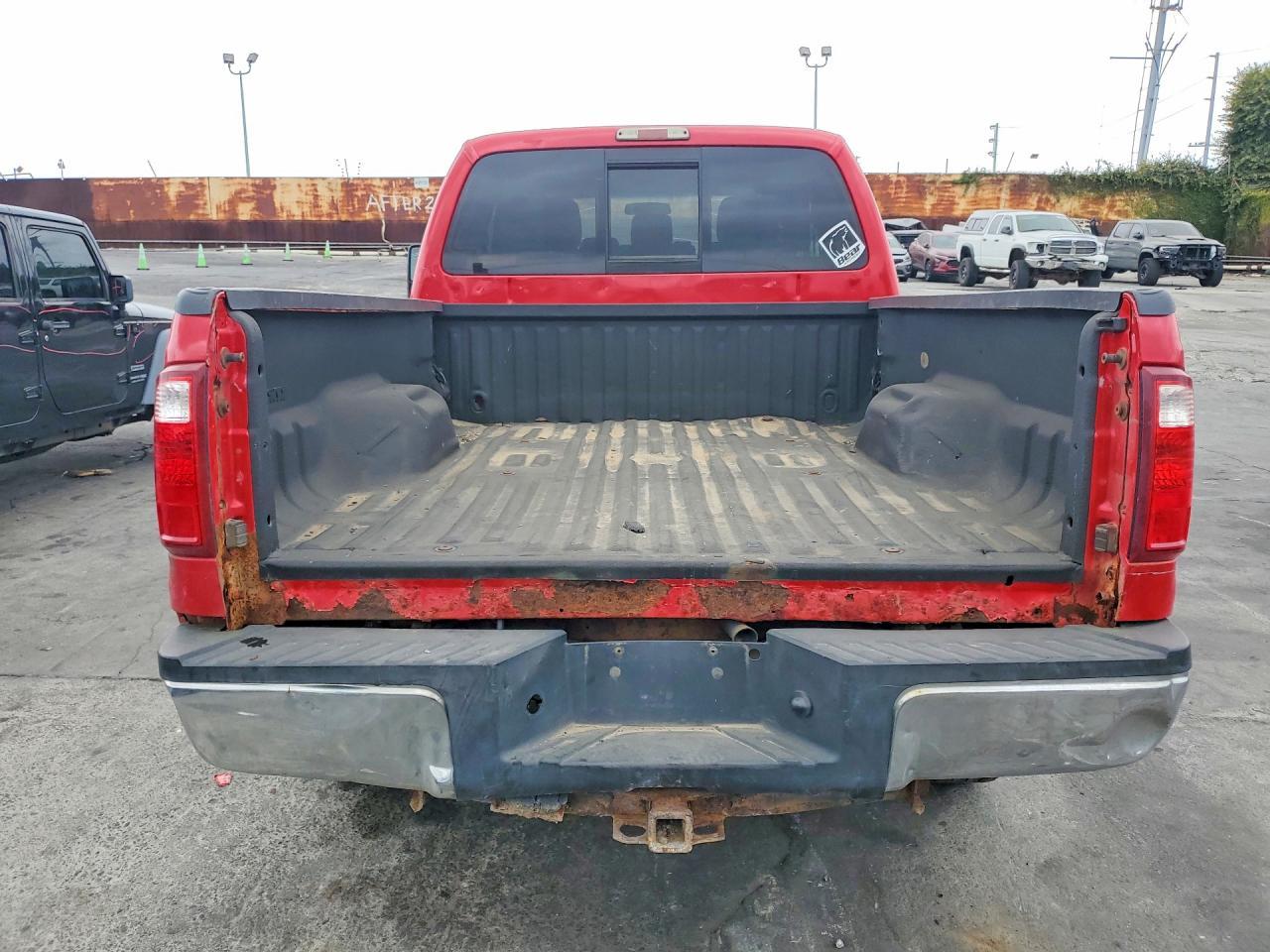 2013 Ford F350 Xlt - Image 6