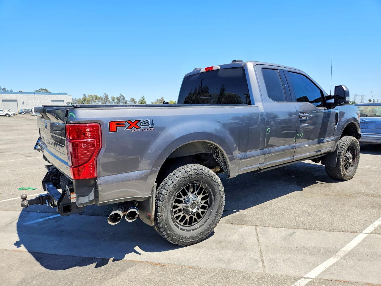 2022 Ford F250 Super Duty - Фото 3