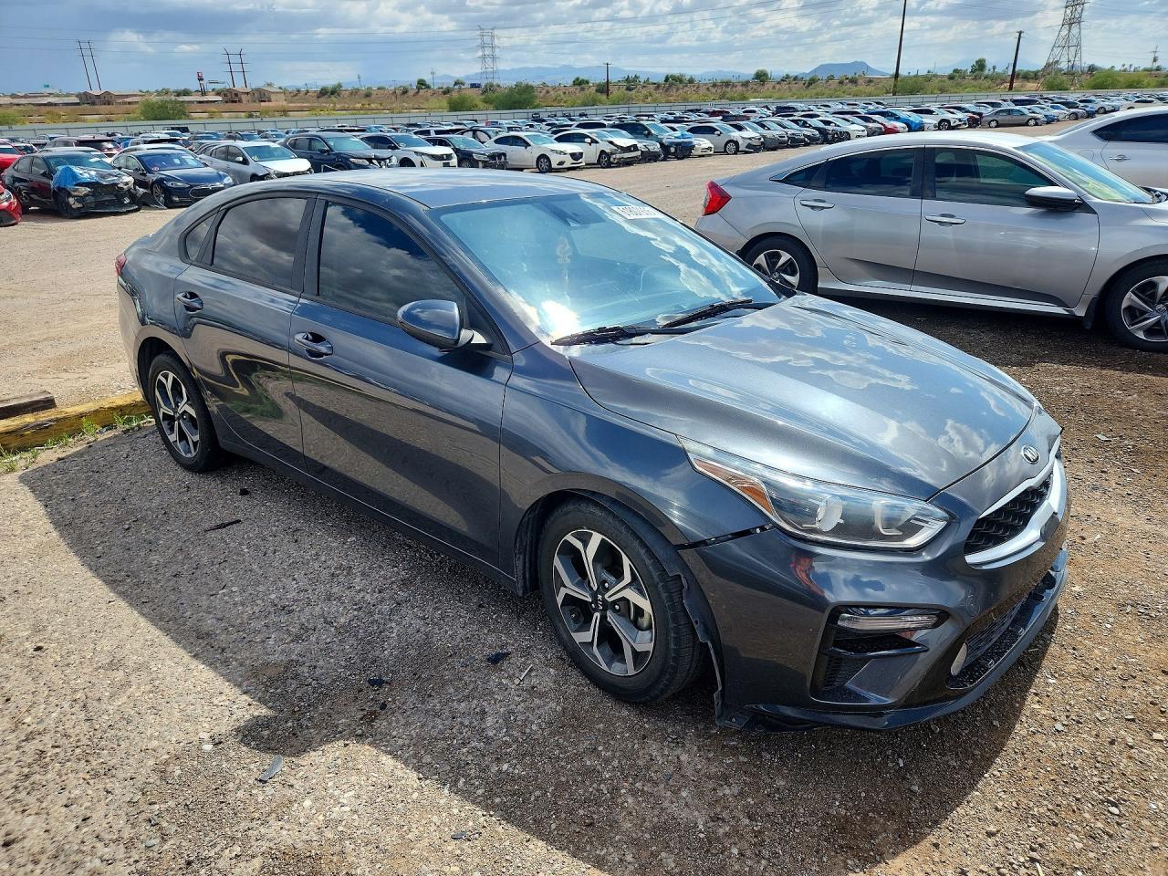 2021 Kia Forte Lxs - Фото 4