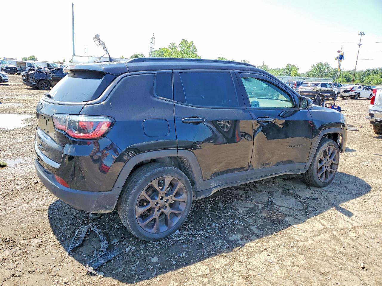 2020 Jeep Compass Limited - Фото 3
