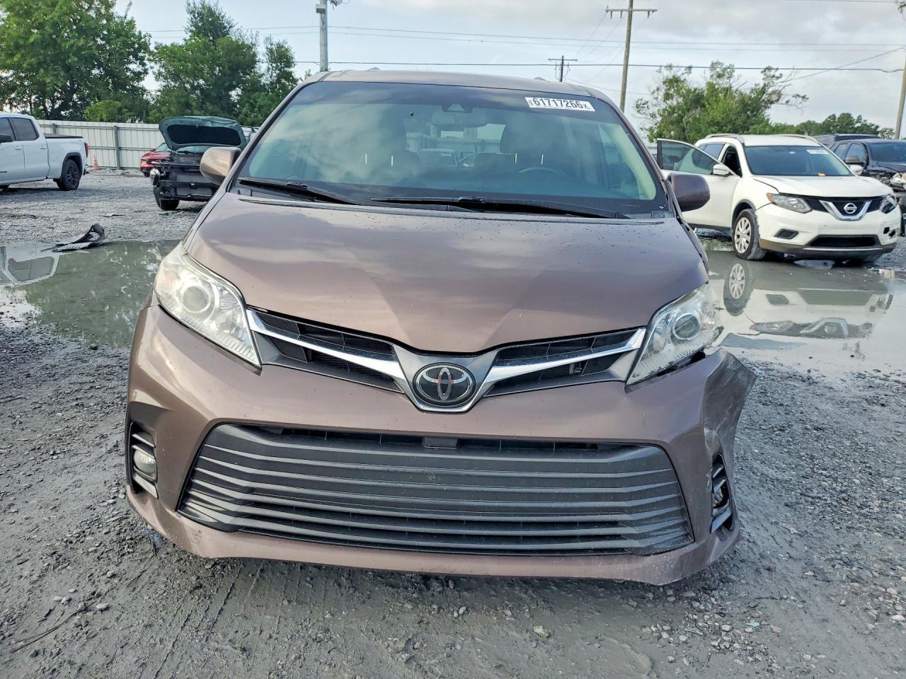 2019 Toyota Sienna Xle Premium 8-Passenger - Фото 5