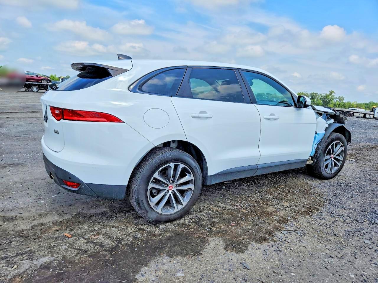 2020 Jaguar F-Pace Premium - Фото 3