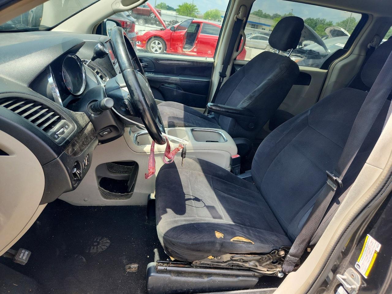 2011 Dodge Grand Caravan Crew - Image 7