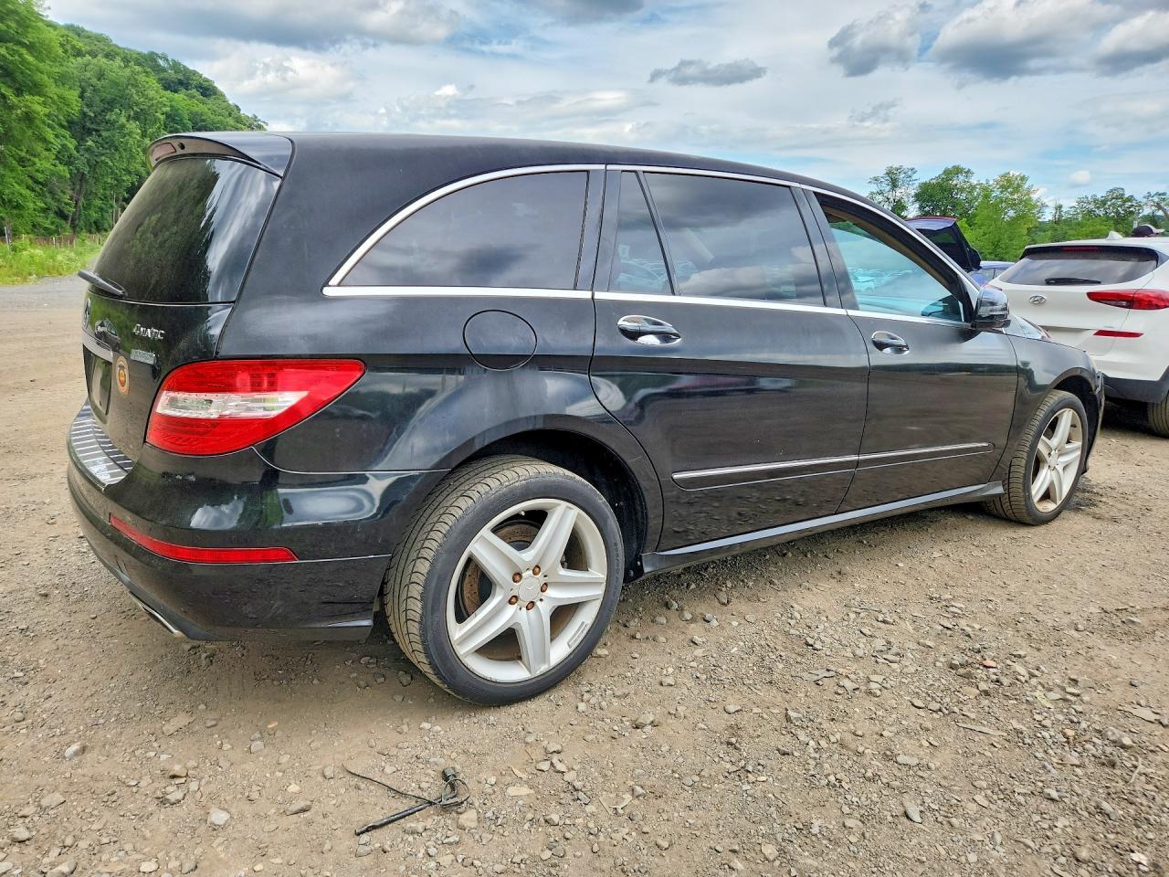 2011 Mercedes-Benz R 350 4Matic - Фото 3