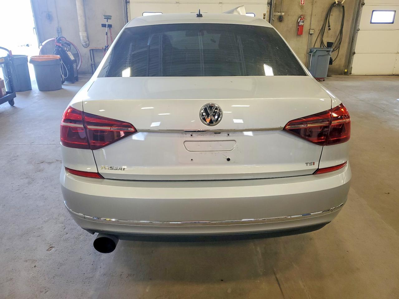 2017 Volkswagen Passat S - Image 6