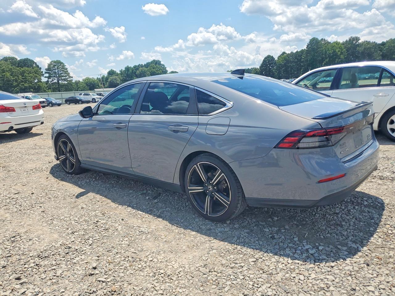 2023 Honda Accord Hybrid Sport - Image 2