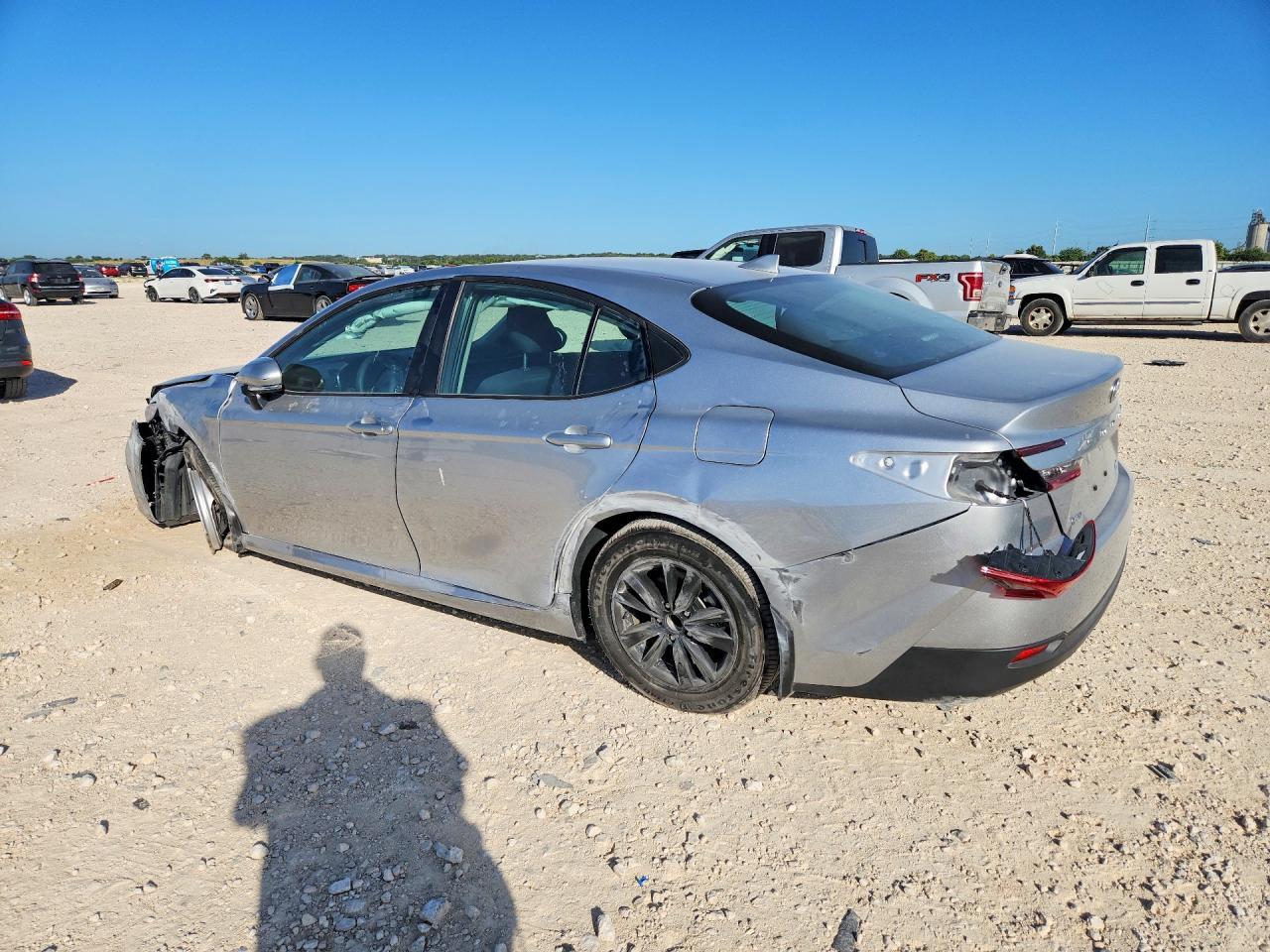 2026 Toyota Camry Le - Image 2