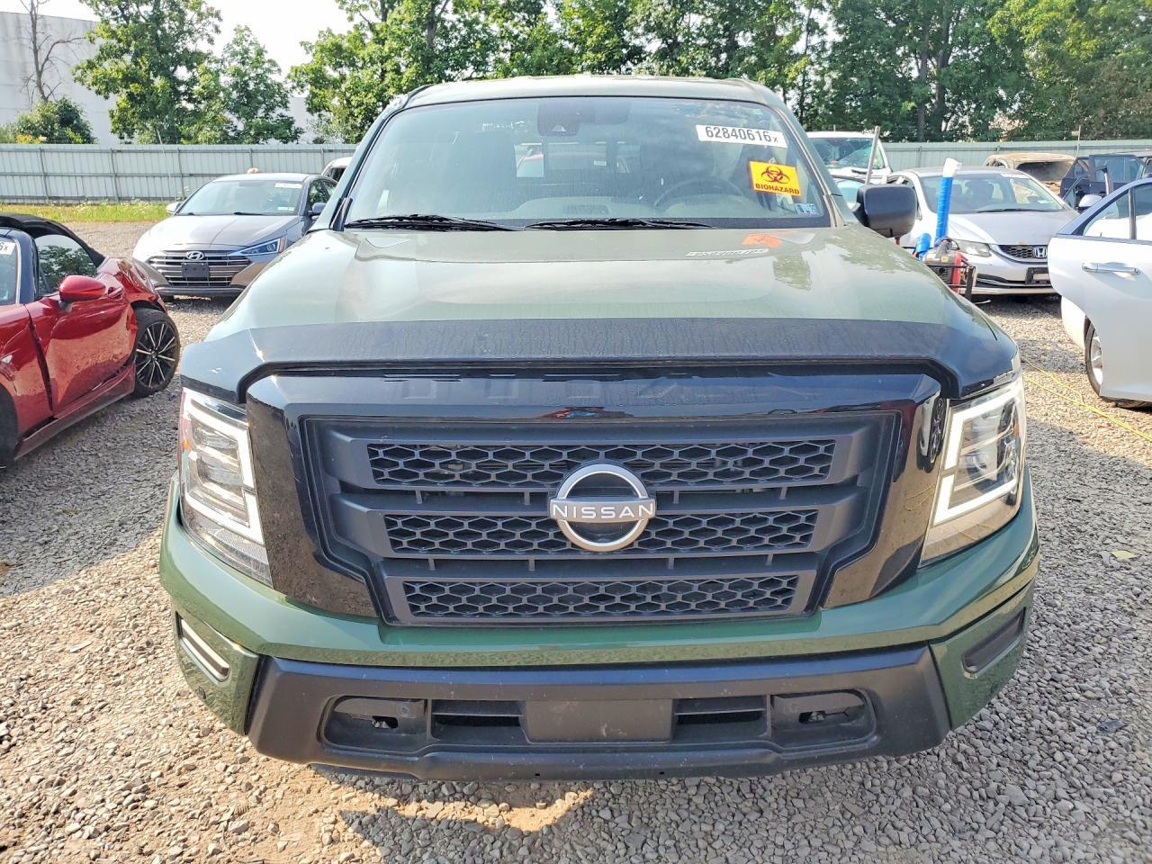 2024 Nissan Titan Sv - Фото 5