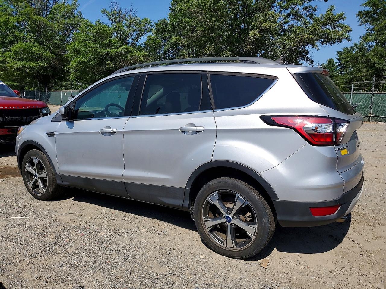 2018 Ford Escape Sel - Image 2
