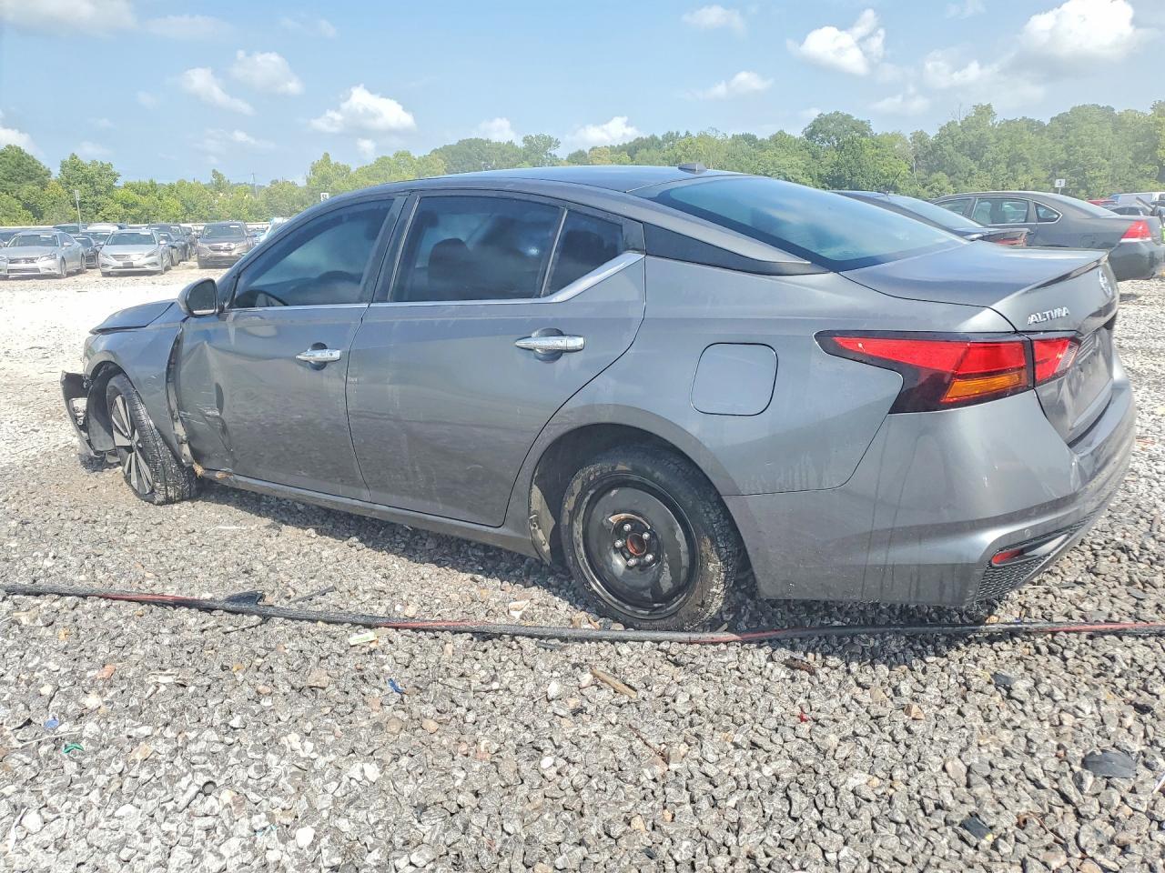 2021 Nissan Altima Sv - Фото 2