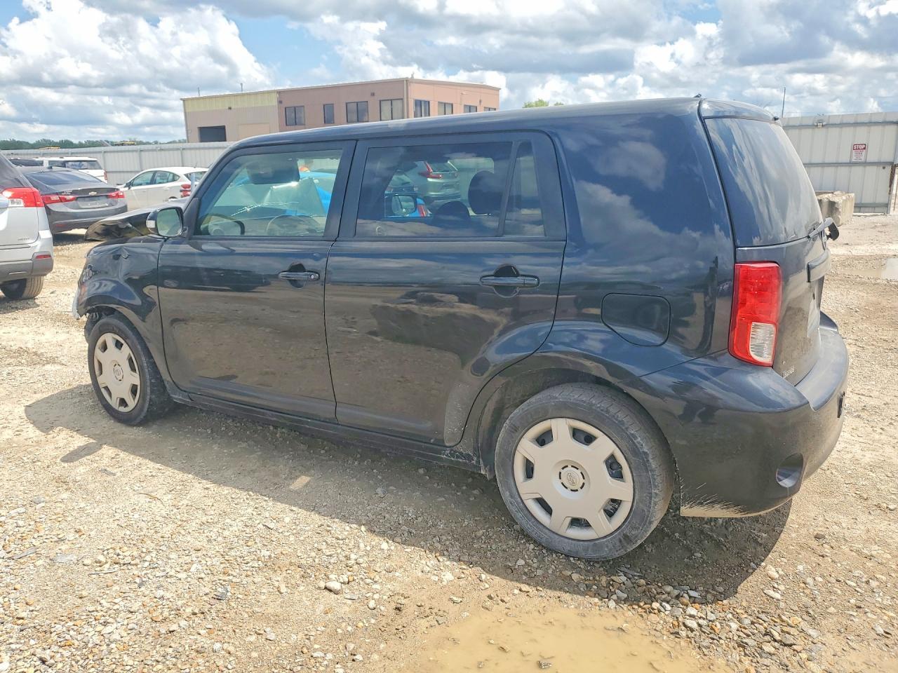 2012 Scion Xb Base - Фото 2