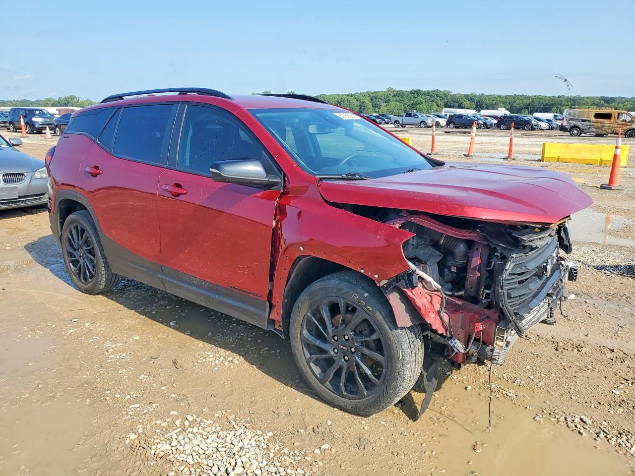2023 GMC Terrain Sle - Image 4