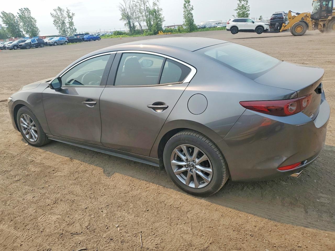 2025 Mazda 3 Preferred - Фото 2