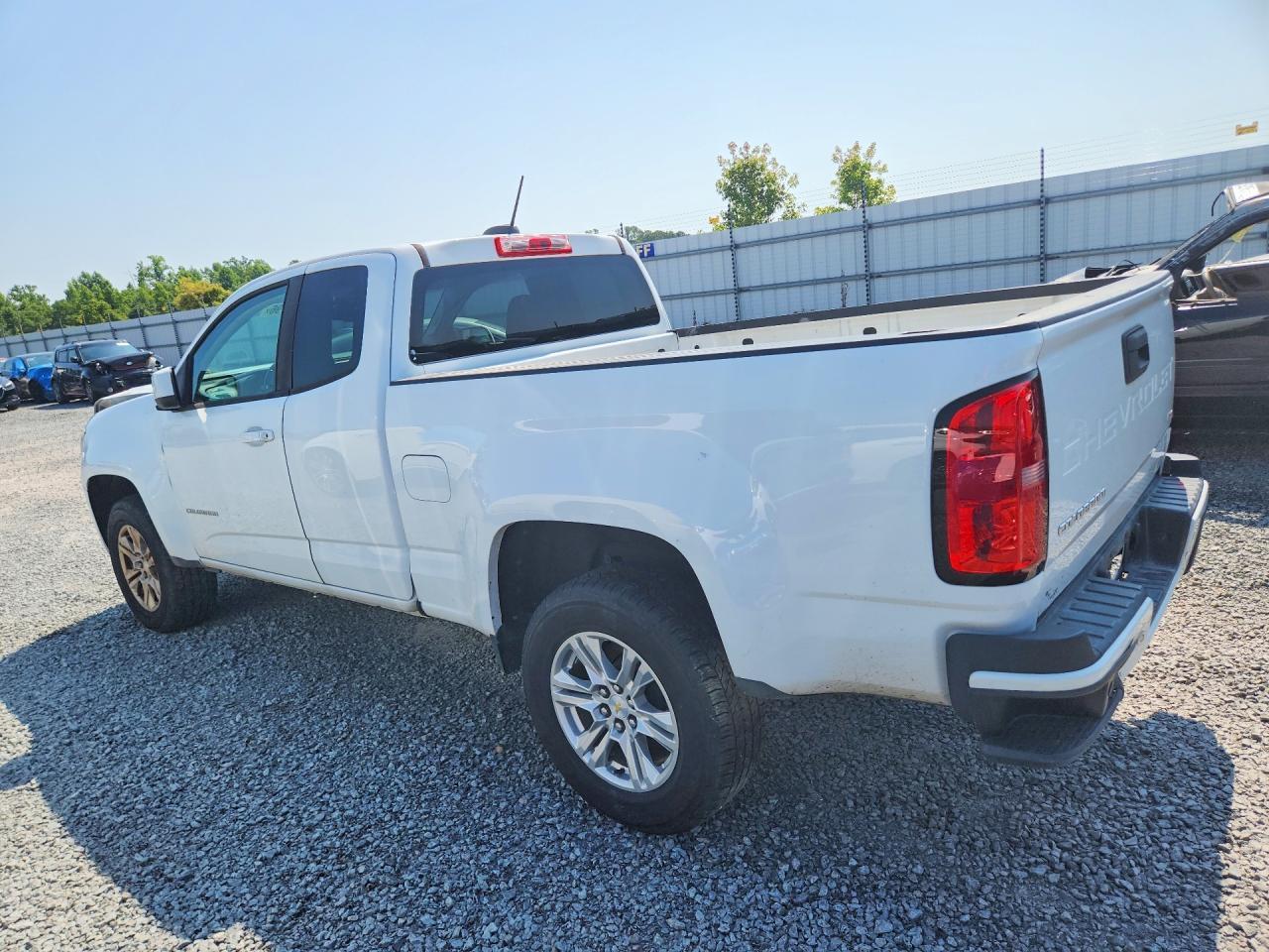 2021 Chevrolet Colorado Lt - Фото 2