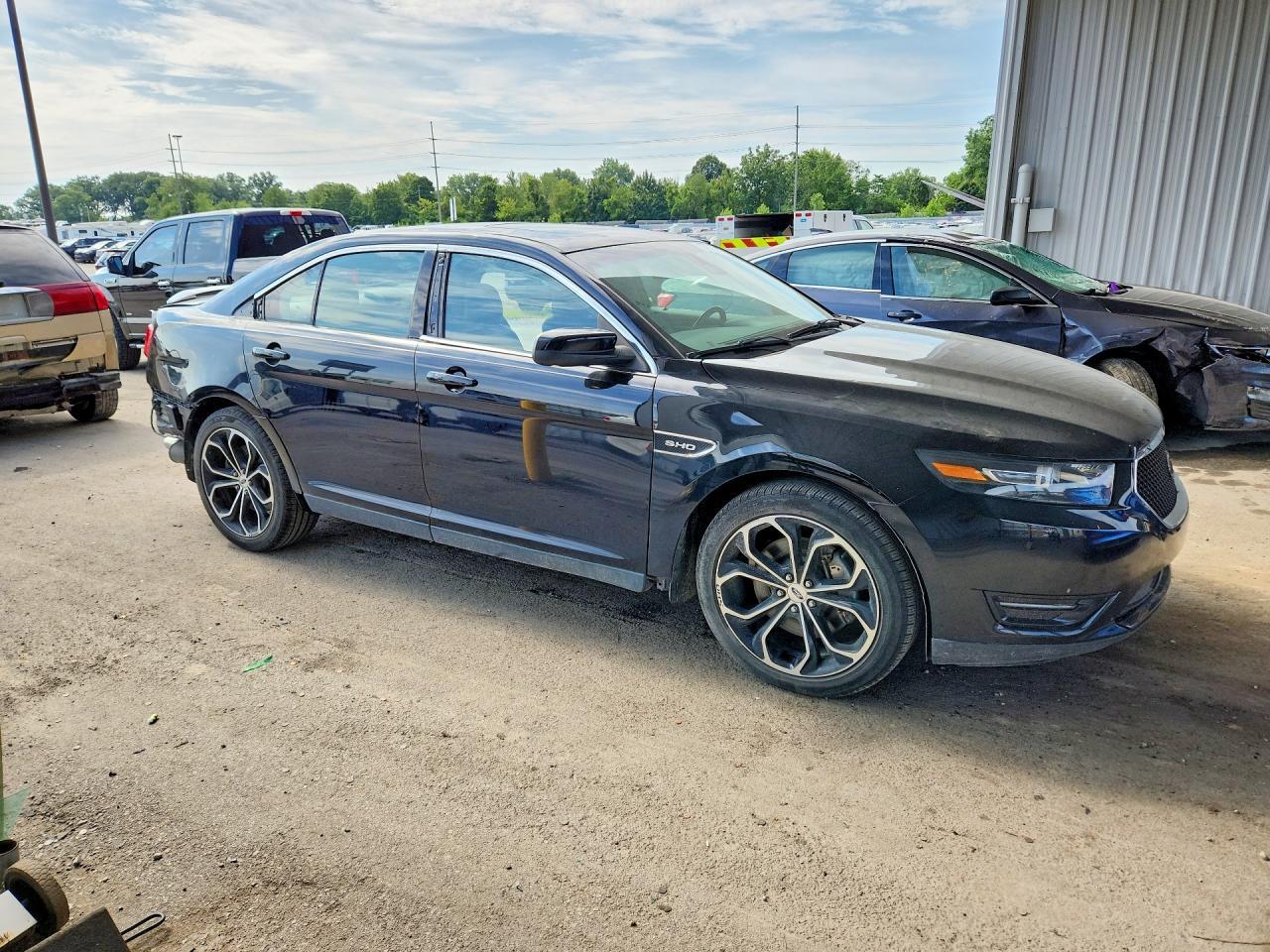 2018 Ford Taurus Sho - Фото 4