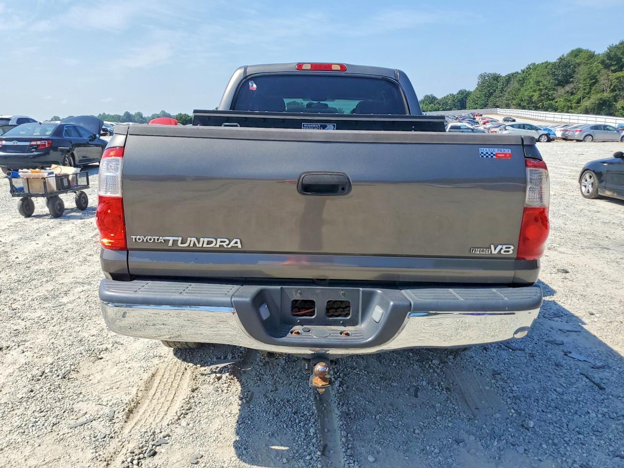 2005 Toyota Tundra Double Cab Sr - Image 6