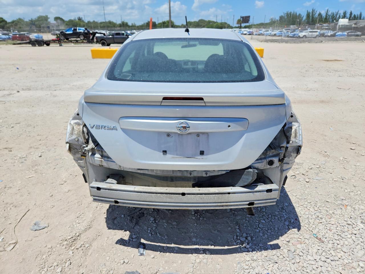 2017 Nissan Versa 1.6 S Plus - Фото 6