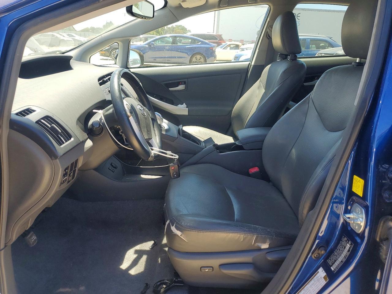 2010 Toyota Prius Iv - Фото 7