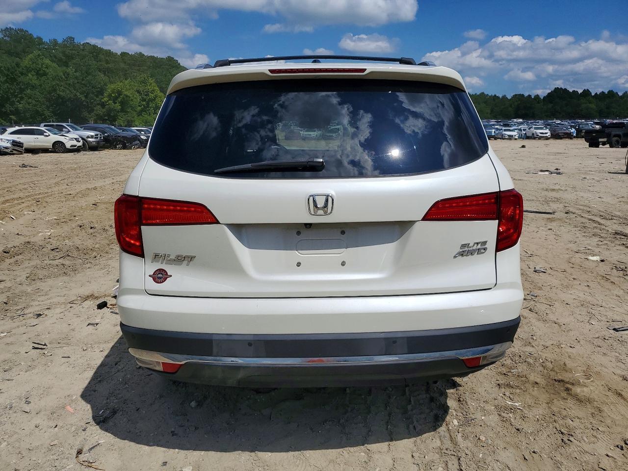 2017 Honda Pilot Elite - Фото 6