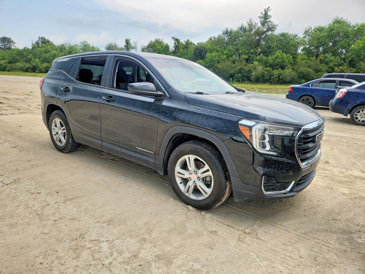 2022 GMC Terrain Sle - Image 4