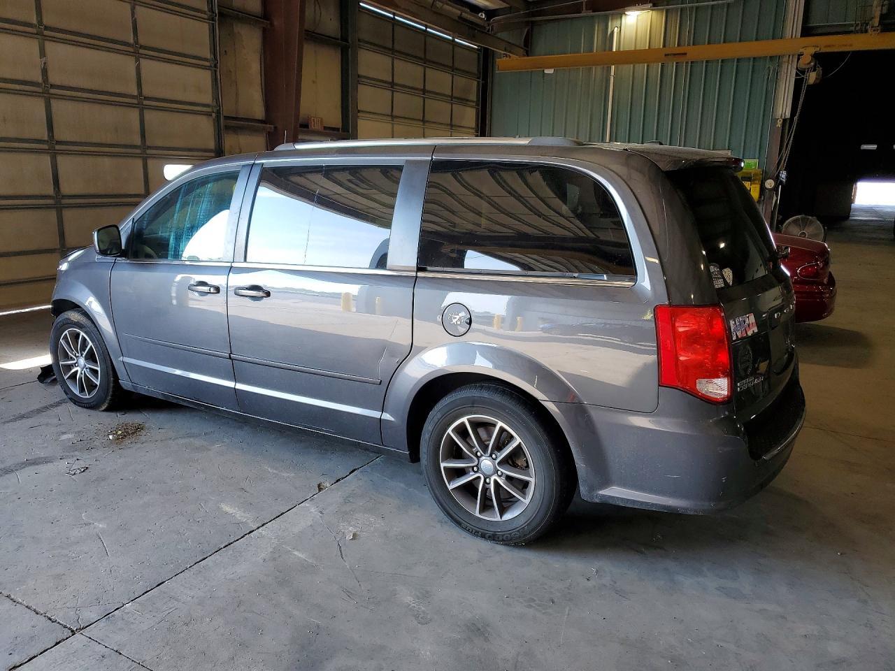 2017 Dodge Gr Caravan - Image 2
