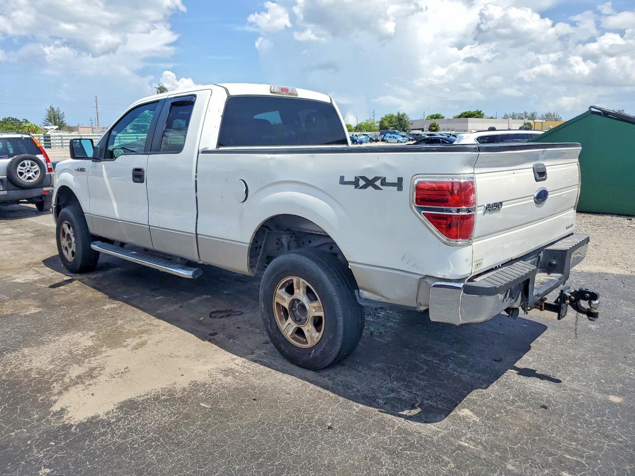 2011 Ford F150 Super Cab - Image 2