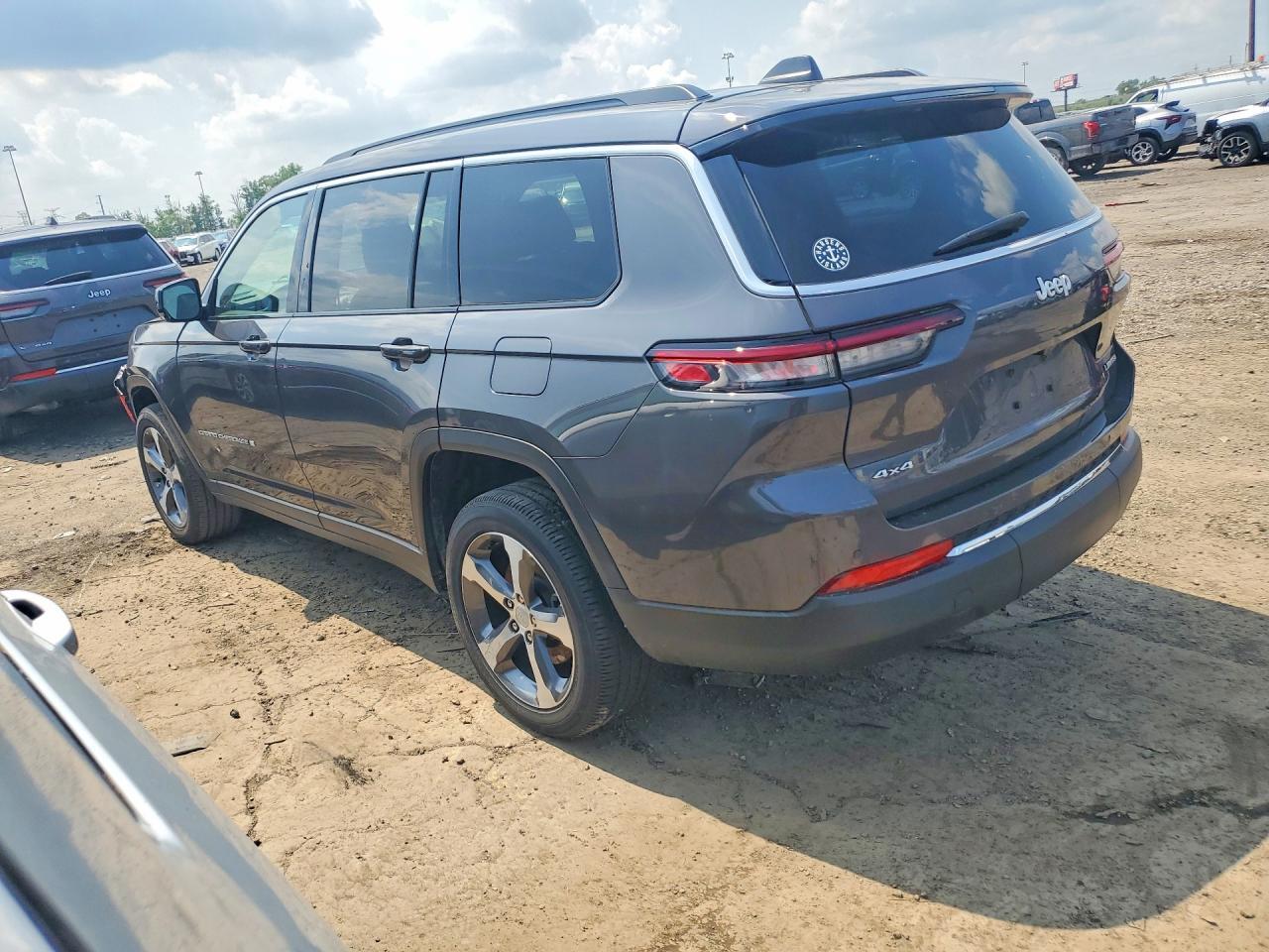 2024 Jeep Grand Cherokee L Limited - Image 2