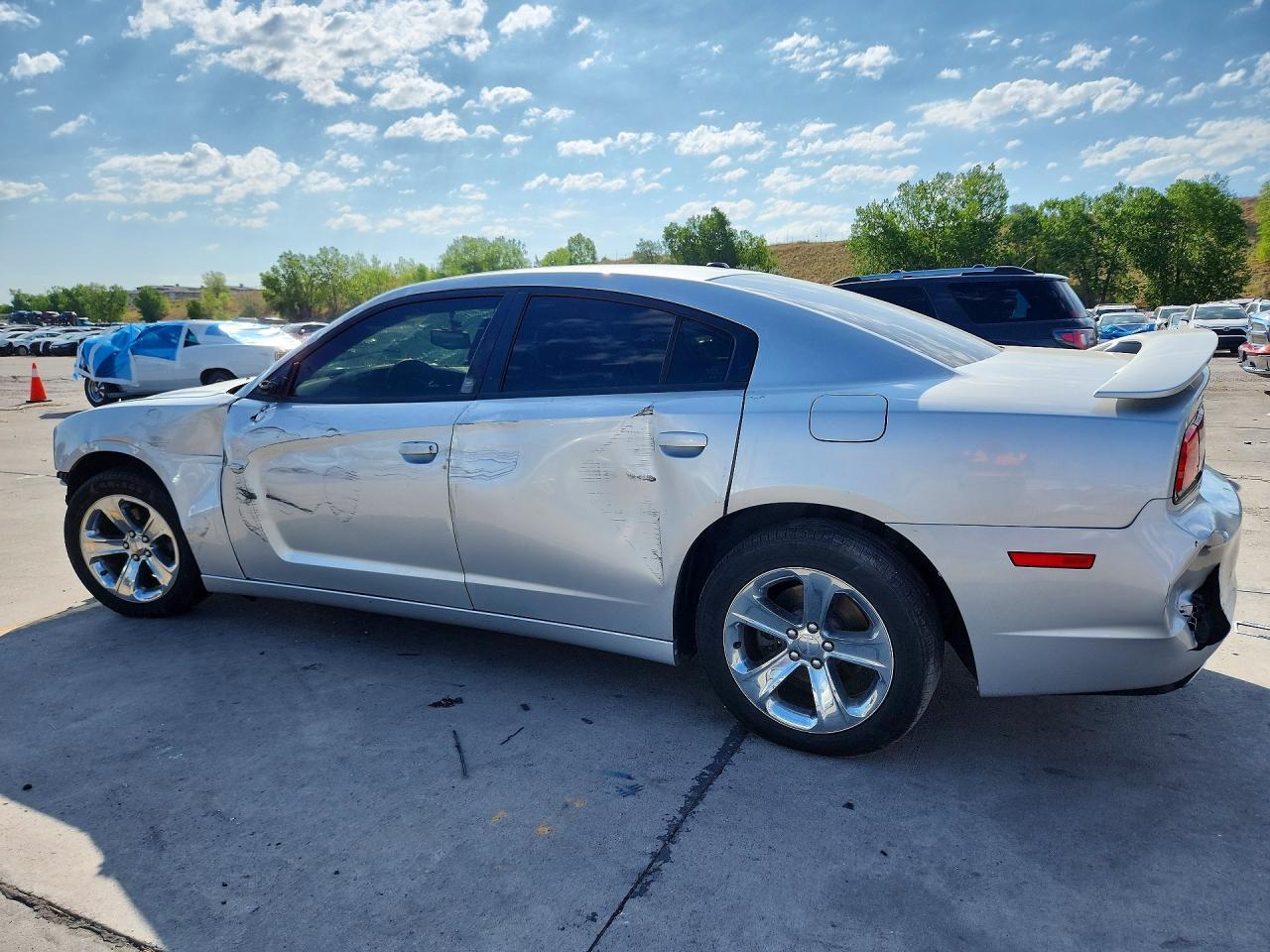 2011 Dodge Charger - Фото 2