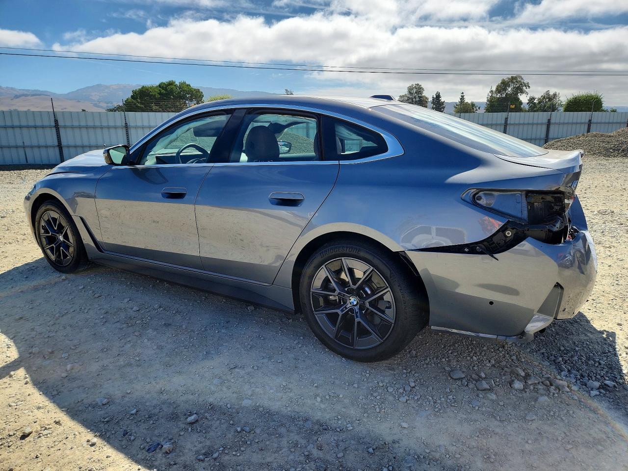 2025 BMW I4 Edrive 40 - Фото 2