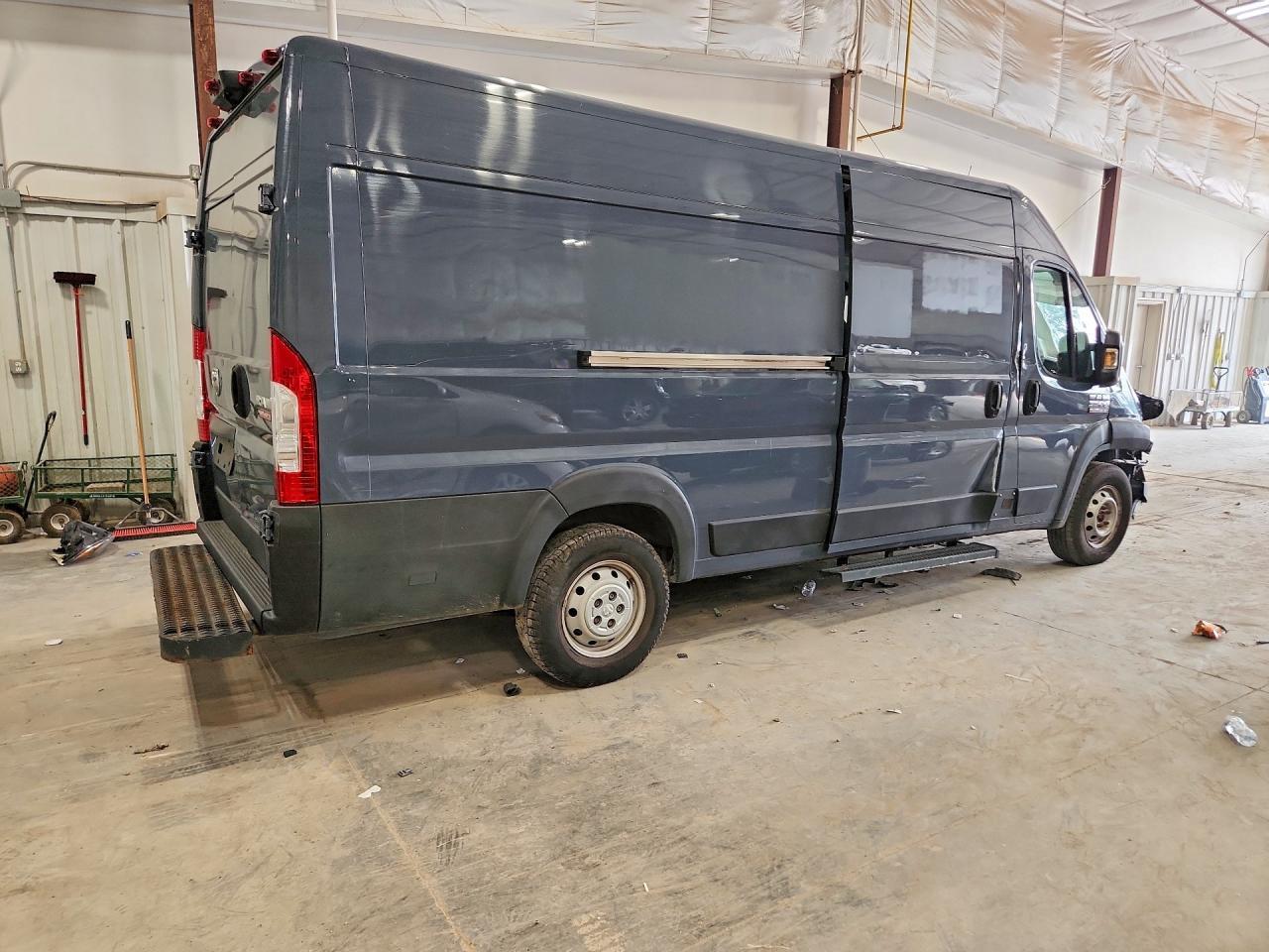 2021 Ram Promaster 3500 Delivery Van - Фото 3