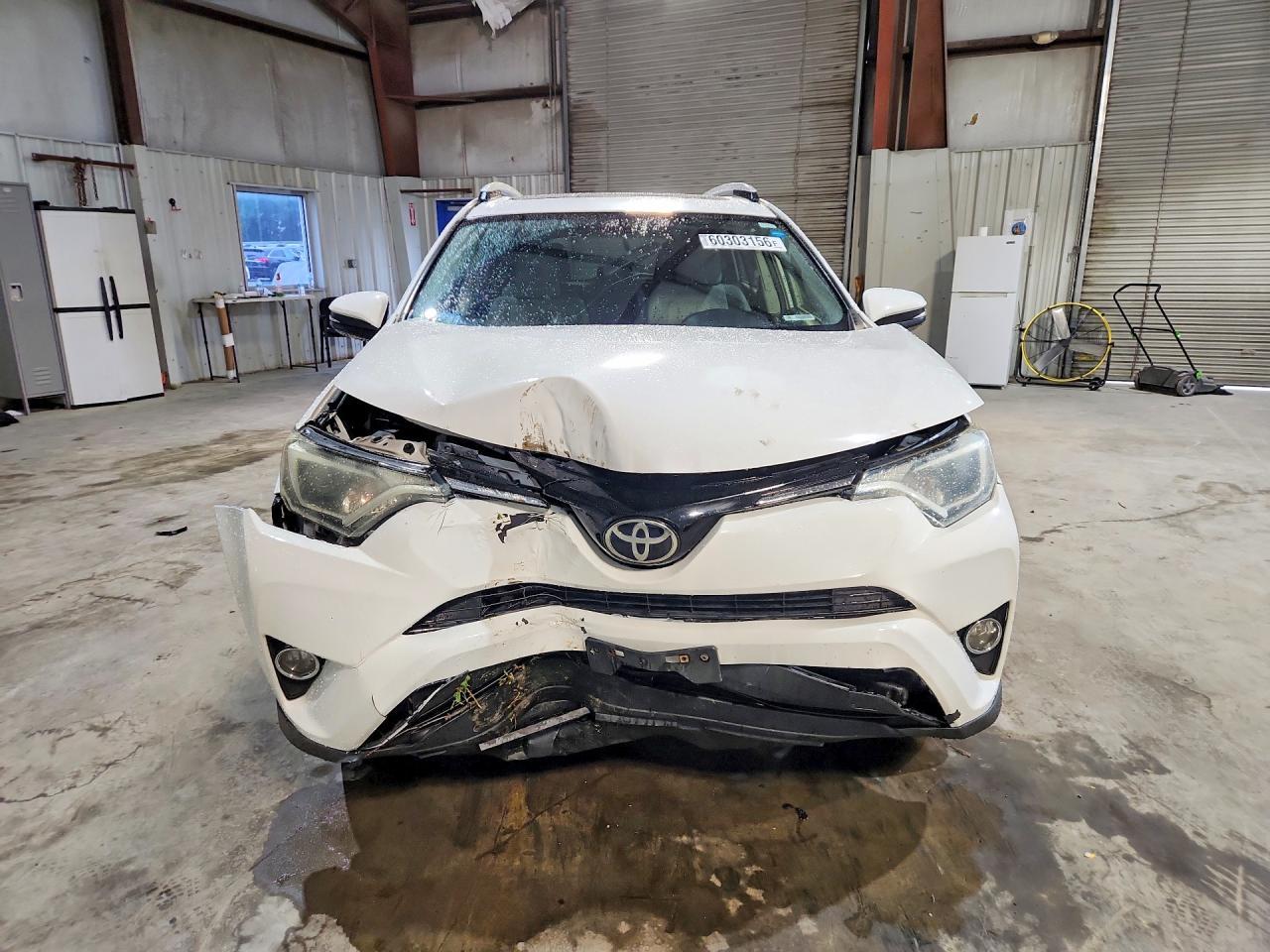 2016 Toyota Rav4 Xle - Image 5