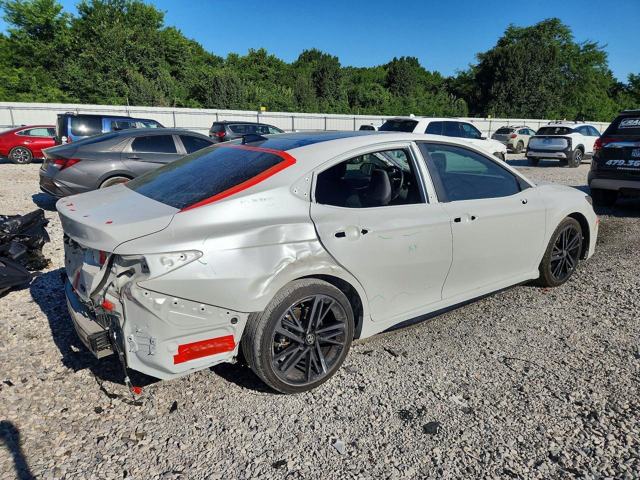 2025 Toyota Camry Xse - Фото 3