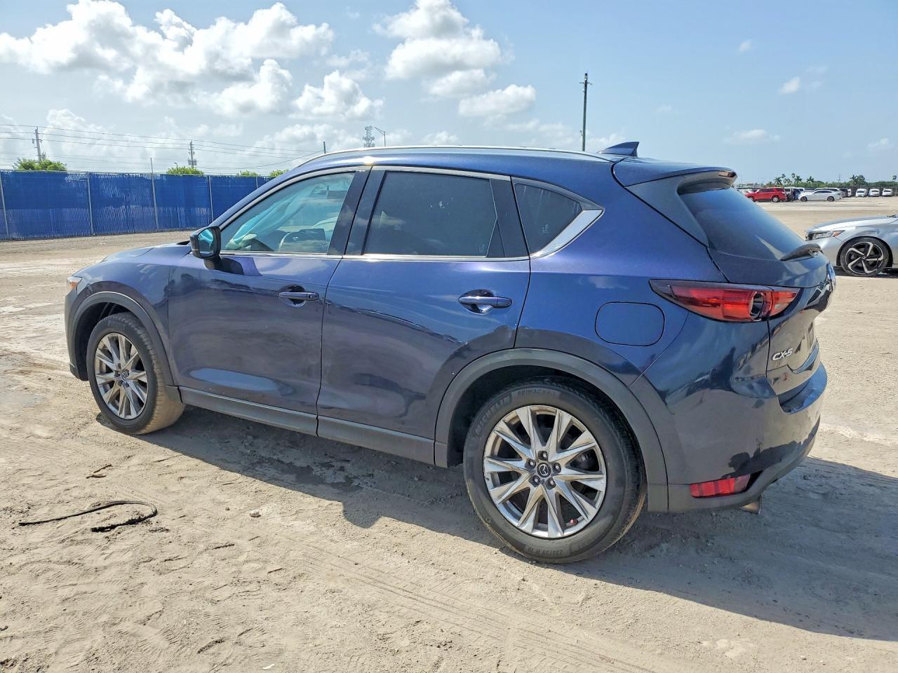 2019 Mazda Cx-5 Grand Touring - Фото 2