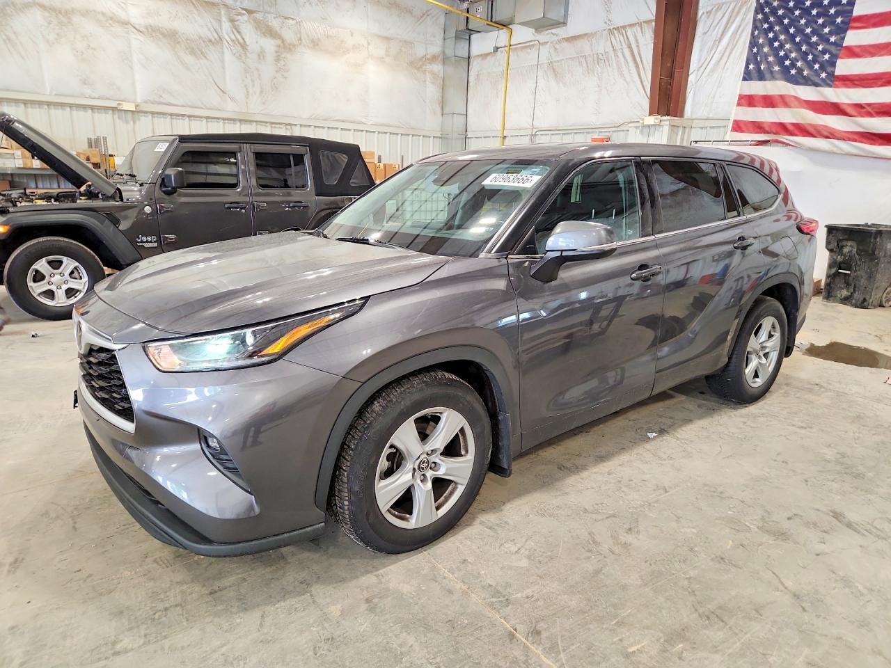 2021 Toyota Highlander Le