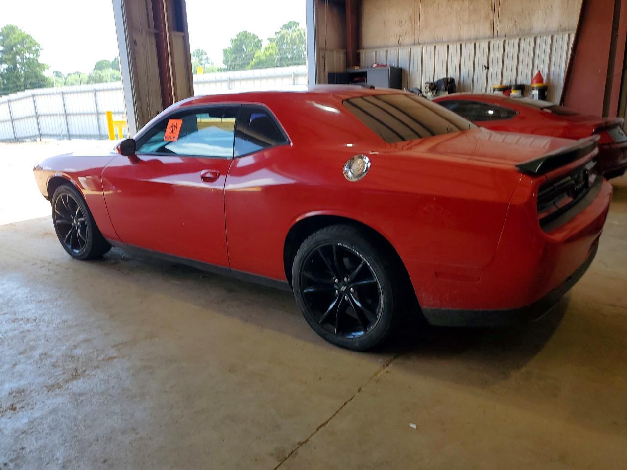 2016 Dodge Challenger Sxt - Фото 2