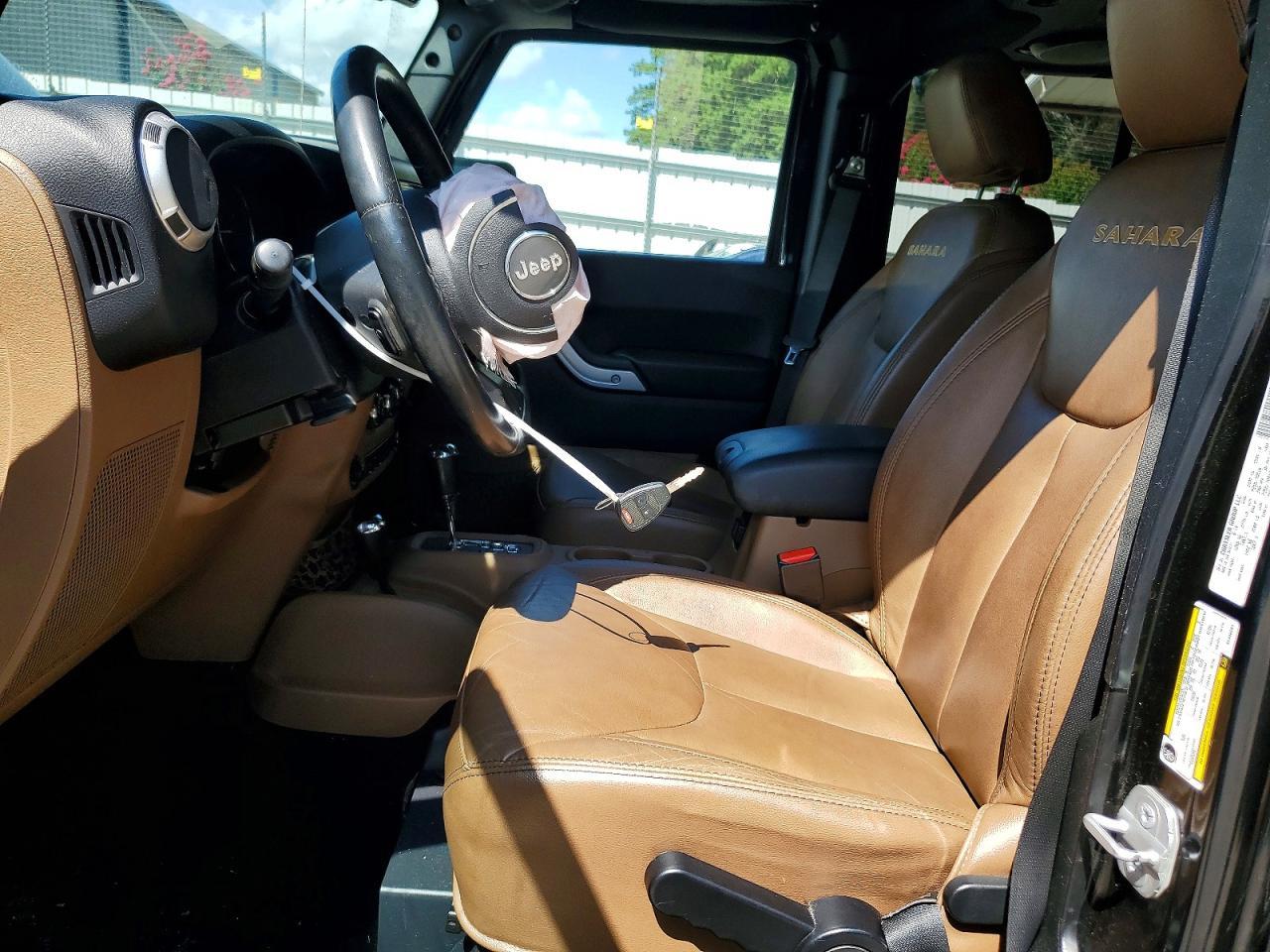 2014 Jeep Wrangler Unlimited Sahara - Фото 7