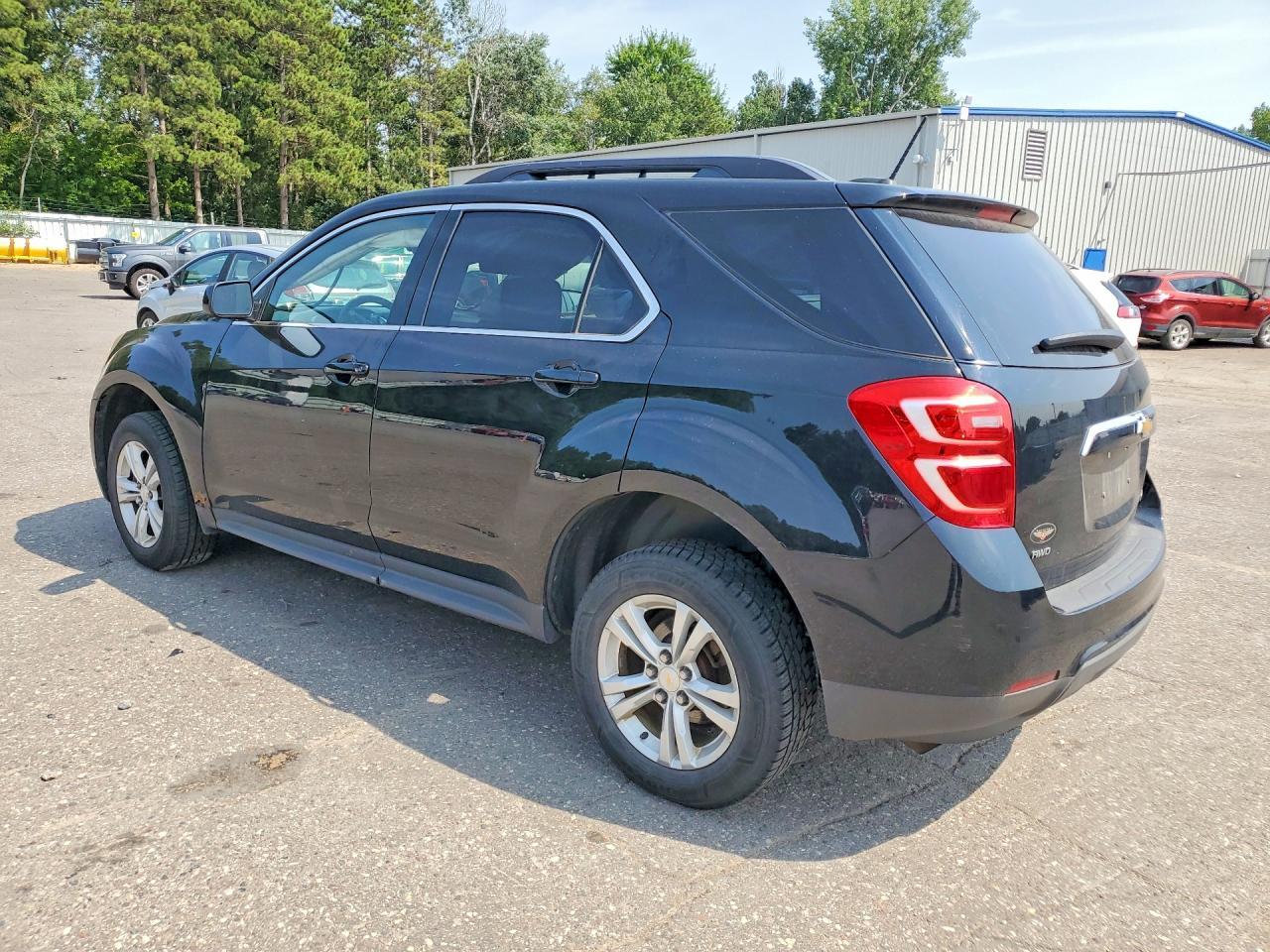 2016 Chevrolet Equinox Lt - Image 2