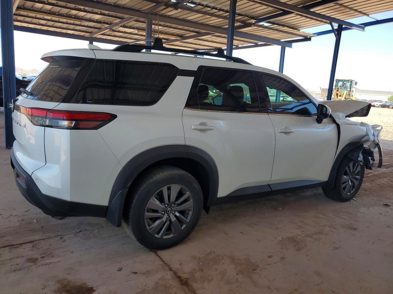 2025 Nissan Pathfinder Sv - Image 3