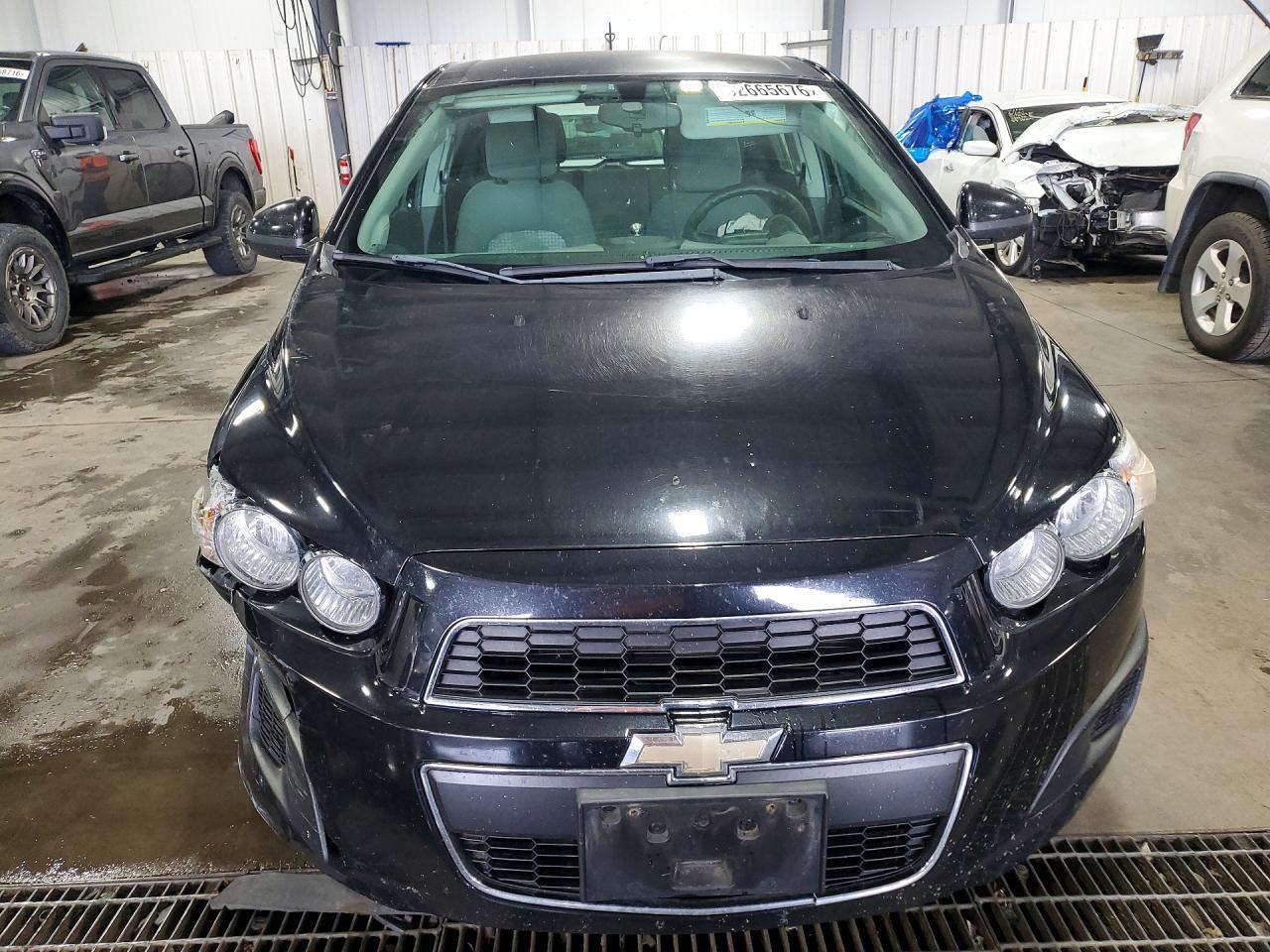 2016 Chevrolet Sonic Ls - Image 5