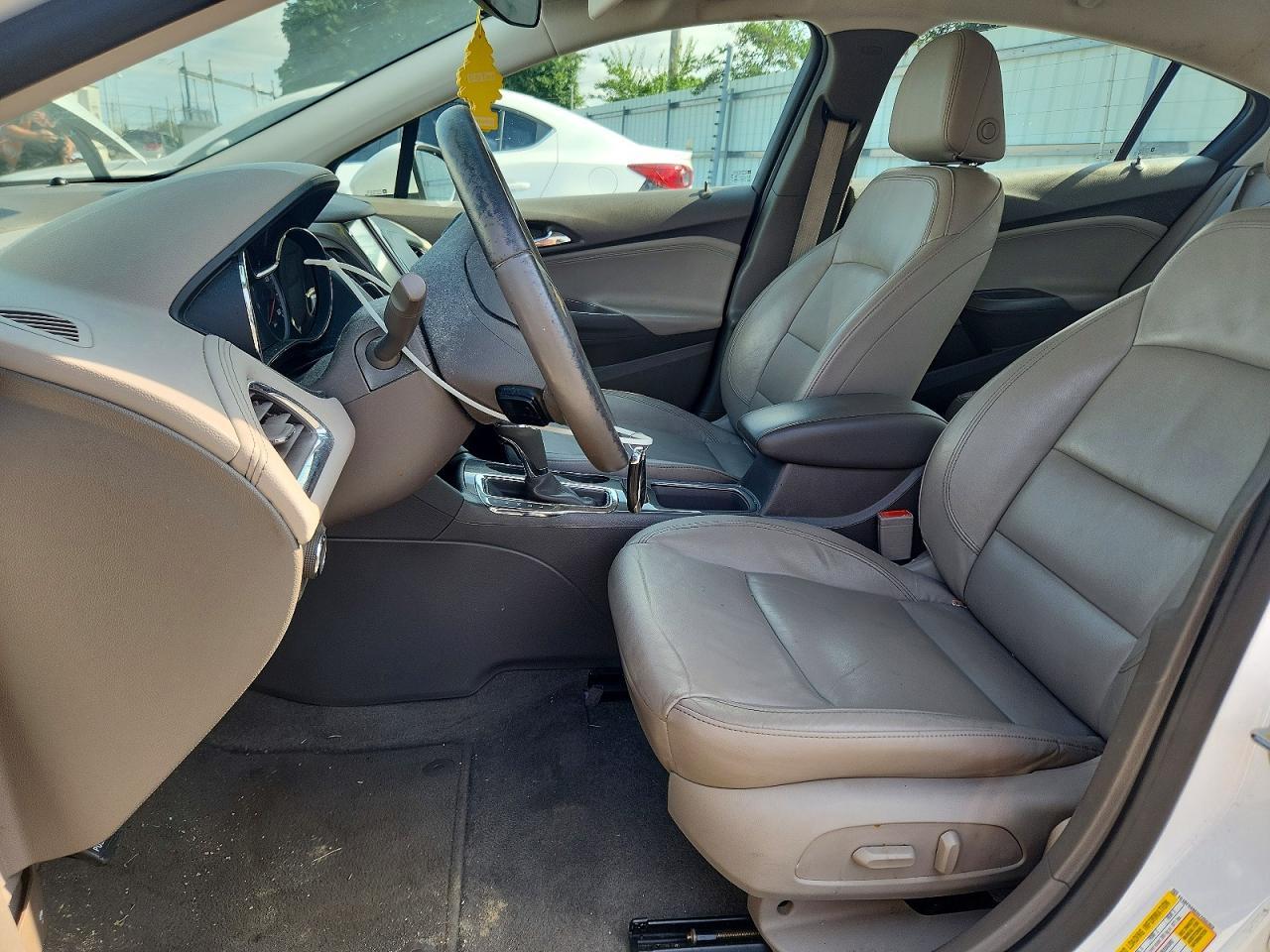 2017 Chevrolet Cruze Premier - Image 7