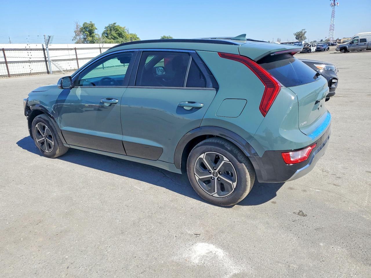 2025 Kia Niro Sx - Фото 2