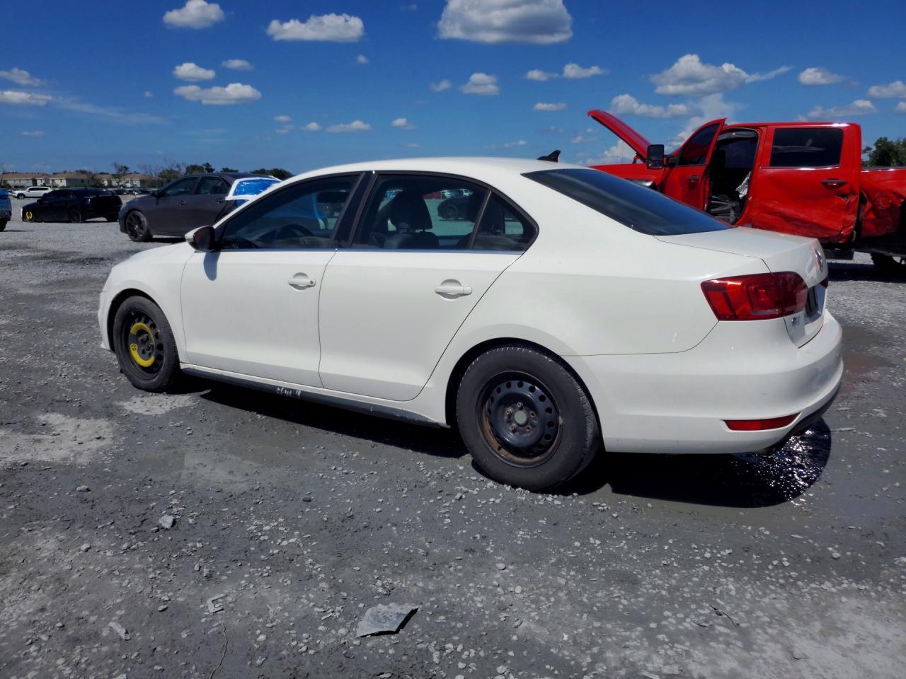 2013 Volkswagen Jetta Gli - Фото 2