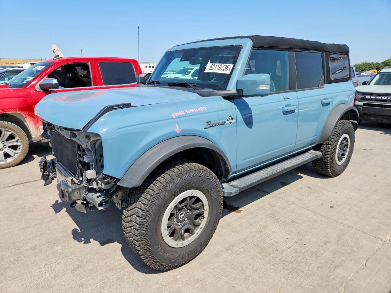 2023 Ford Bronco Base