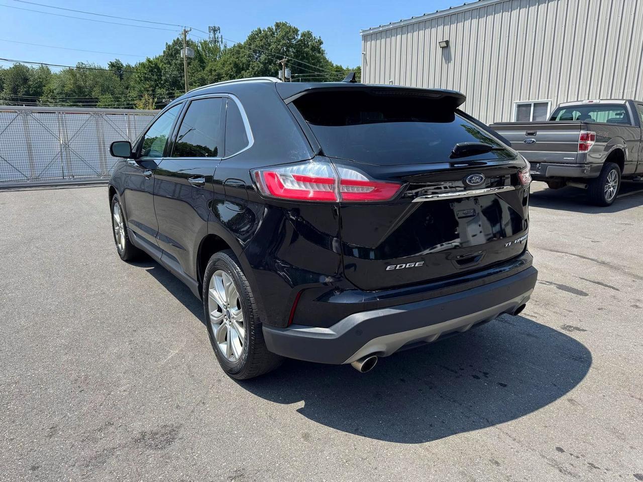 2020 Ford Edge Titanium - Фото 2
