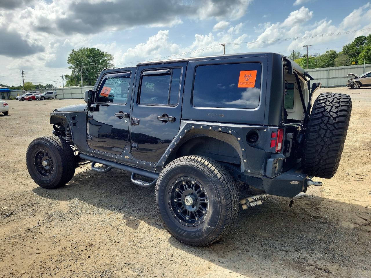 2016 Jeep Wrangler Unlimited Sport - Image 2