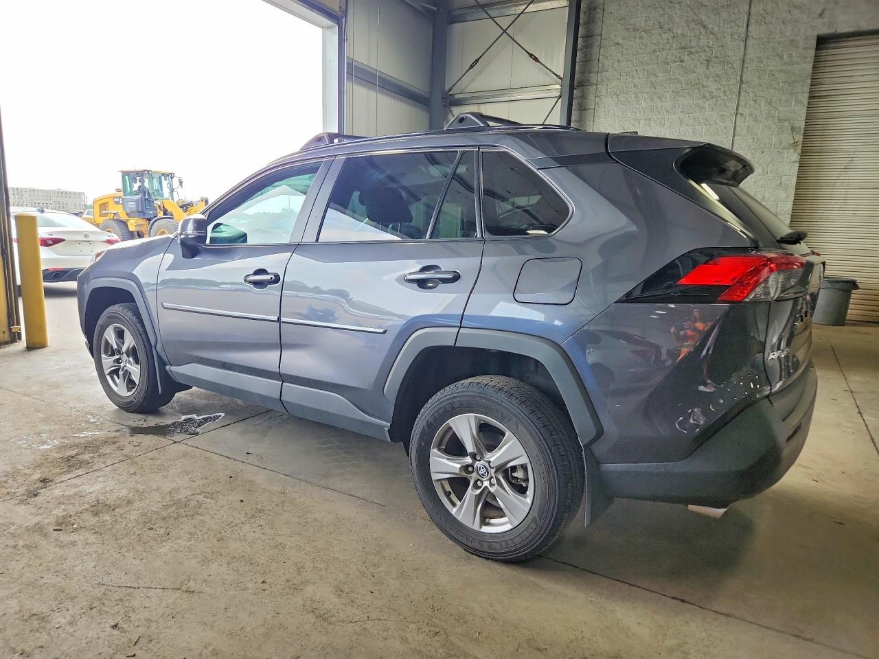 2025 Toyota Rav4 Xle - Фото 2